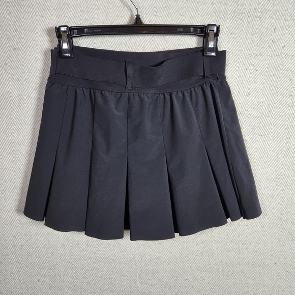 Rue21 Tops XS Black Mini Skirt With Shorts Under And Belt - Picture 2 of 16
